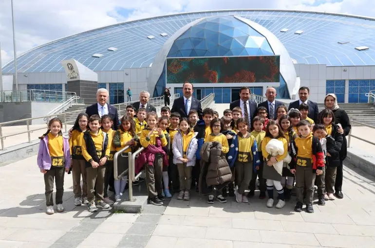 Konya’da Bilim Buluşması: Protokol Öğrencilerle Bir Araya Geldi!