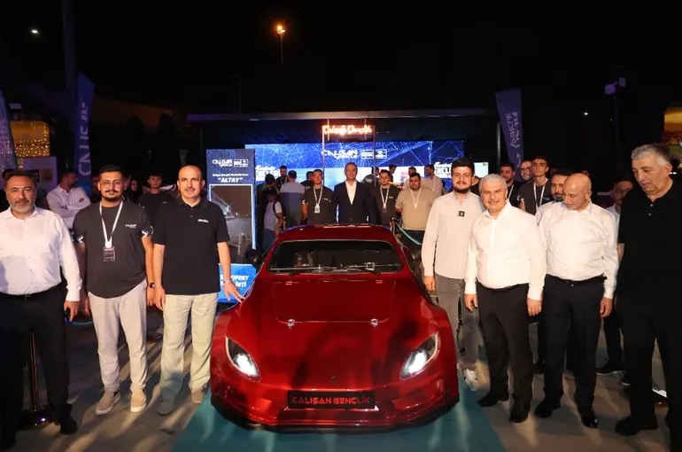 Konya’da Bilim Rüzgârı Esiyor!10. Konya Bilim Festivali Binleri Buluşturdu!