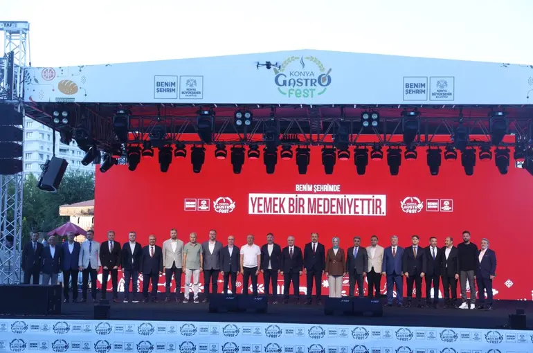 Konya’da GastroFest coşkusu başladı! 170 stantta eşsiz lezzetler görücüye çıktı