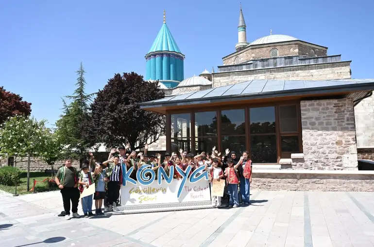 Konya’da Genç KOMEK Öğrencilerine Tarih ve Kültür Dolu Şehir Turu