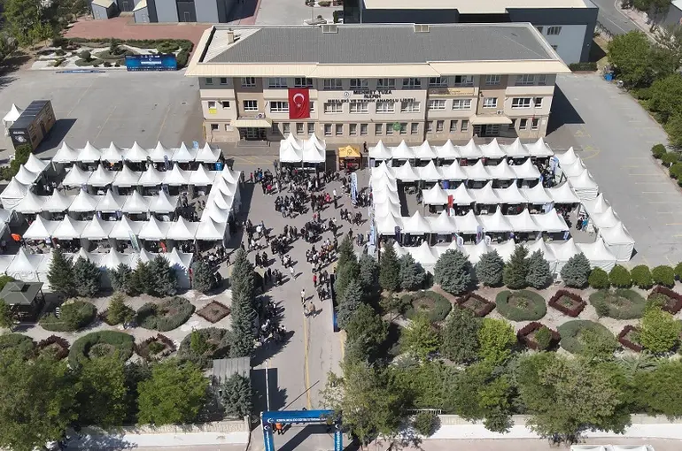 Konya'da Gençler Sanayiyle Buluşuyor !MEİF’25 İçin Geri Sayım Başladı! 