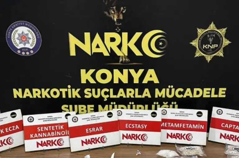 Konya'da kendilerine sevgili süsü veren zehir tacirleri yakalandı