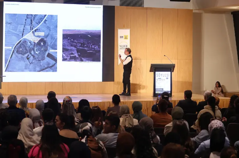 Konya'da “Kır ve Kent” Konulu Söyleşi Düzenlendi!