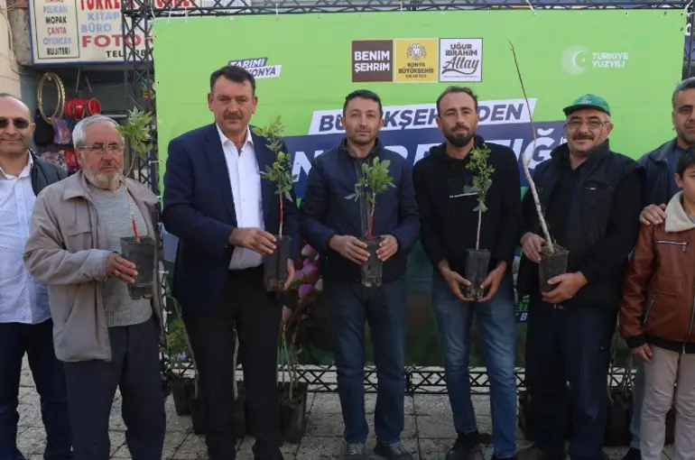 Konya'da Pilot 3 İlçedeki Çiftçilere Antep Fıstığı Fidanı Desteği!