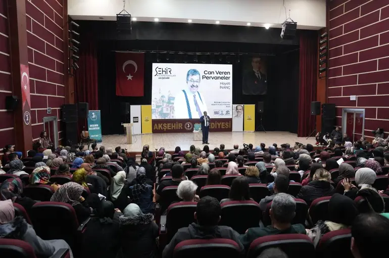 Konya’da Şehir Konferansları Devam Ediyor!