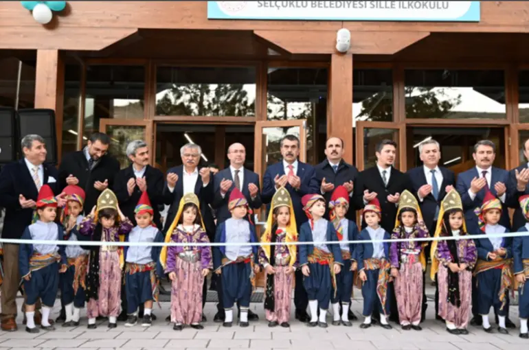 Konya'da Sille İlkokulu Bakan Yusuf Tekin’in katılımı ile açıldı