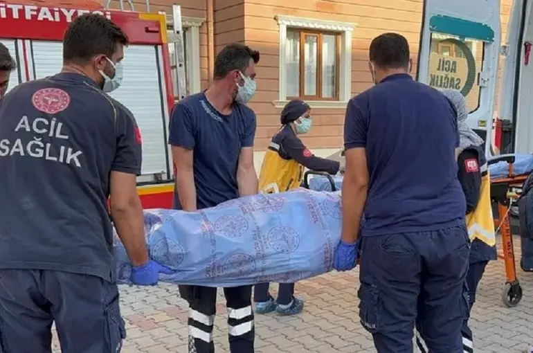 Konya’da Yaşlı Çiftin Evinde Dram!81 Yaşındaki Adam Ölü Bulundu, Eşi Hastaneye Kaldırıldı!