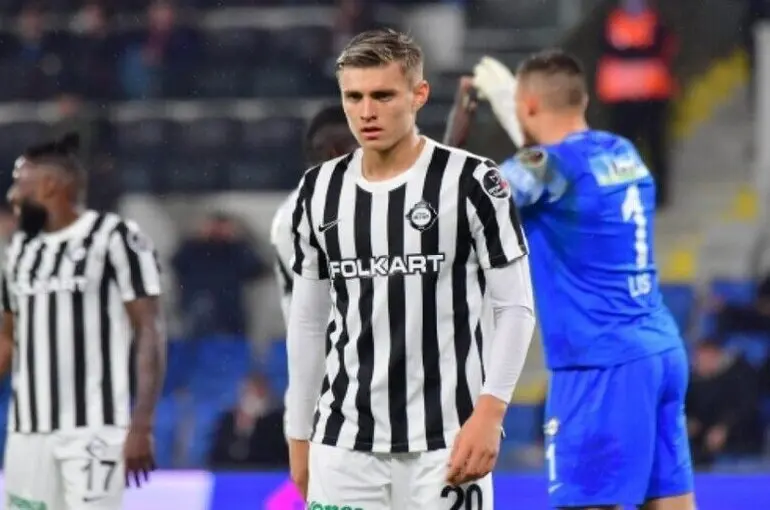 Konyaspor 19'luk sol bekin peşinde