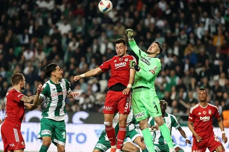 Konyaspor 9 Kişi Kalmasına Rağmen Beşiktaş’ı 1-0 Mağlup Etti!