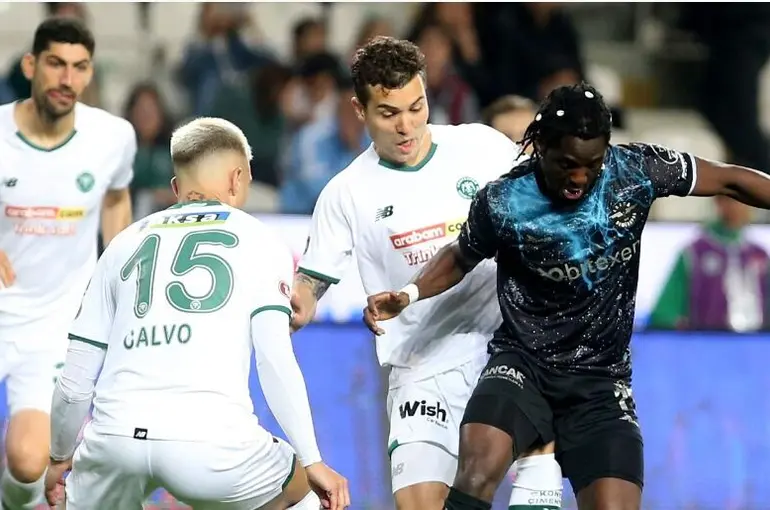 Konyaspor Adana Demirspor karşılaşmasında hayal kırıklığı 2-1