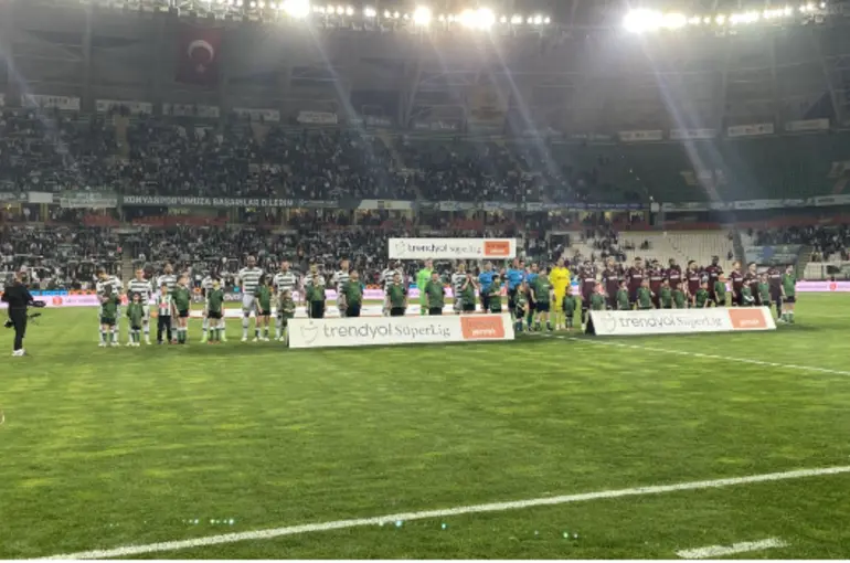 Konyaspor-Fenerbahçe Maçının İlk 11'i Belli Oldu