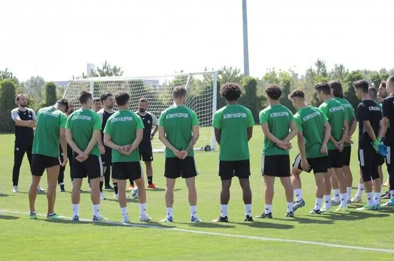 Konyaspor ilk antrenmanını yaptı
