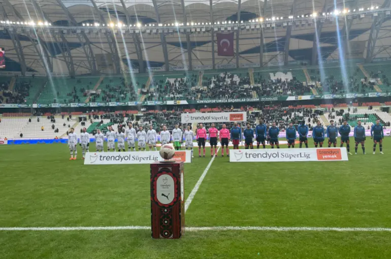 Konyaspor Konya'da Başakşehir'e 3-2 mağlup oldu