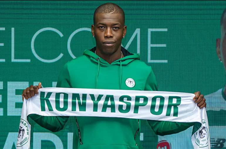  Konyaspor, Teenage Hadebe ile sözleşme imzaladığını açıkladı.