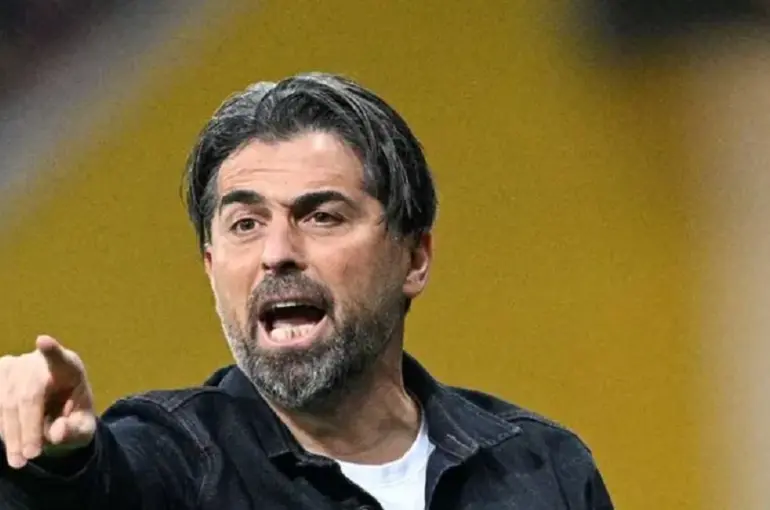 Konyaspor’da Teknik Direktör Arayışı: İlhan Palut ile Temas Kuruldu