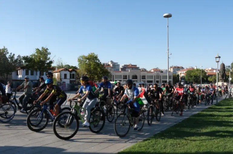 Kudüs Çalışma Grubu’ndan “Gazze İçin Durma, Boykot İçin Pedalla” Etkinliği