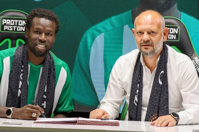 Mame Diouf resmen Konyaspor'da