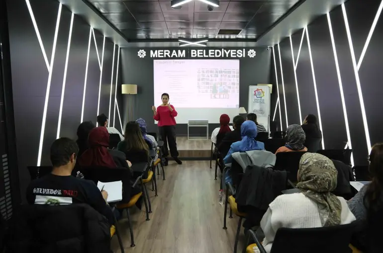 Meram Belediyesi’nden Gençlere Kariyer Destek Eğitimi!