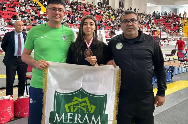 Meram Belediyesporlu Azra Milli Takım’da