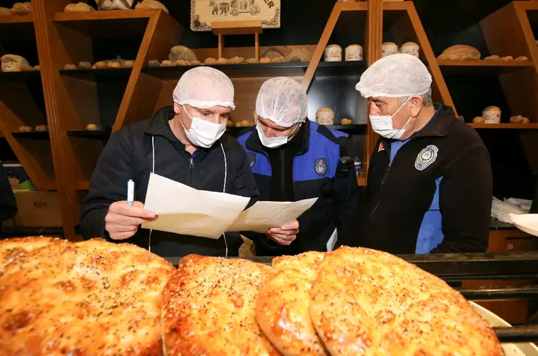 Meram Zabıta Ekipleri Gıda Güvenliği İçin Sahada