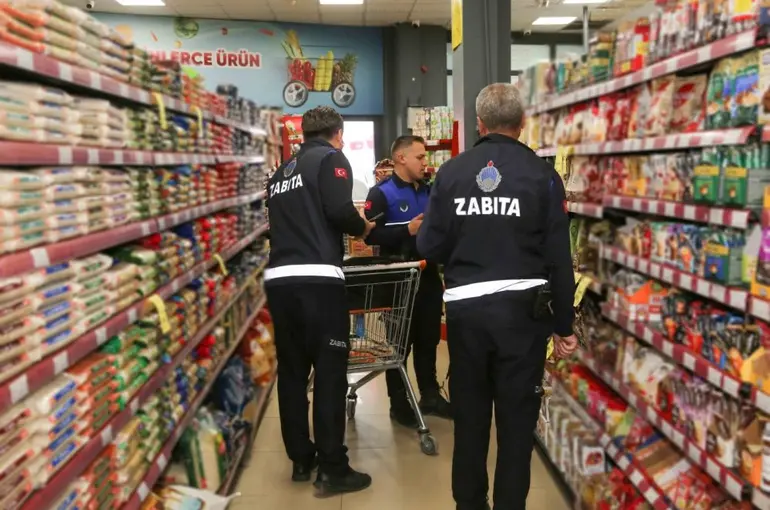 Meram’da Marketlere Sıkı Denetim: Etiket, Kasa Ve Son Kullanma Tarihleri Kontrol Ediliyor