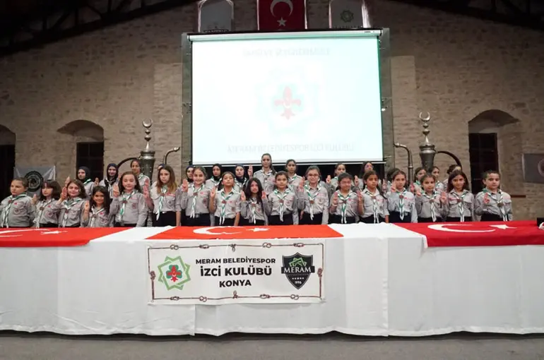 Meramlı Genç İzcilerden Yemin Töreni! 