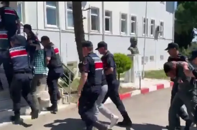 Muğla'da Dev Uyuşturucu Operasyonu: 73 "Torbacı" Gözaltına Alındı, 43'ü Tutuklandı