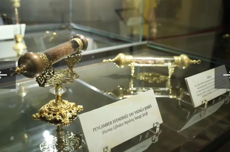 Mukaddes Emanetler Sergisi Konya’da Büyük İlgi Gördü