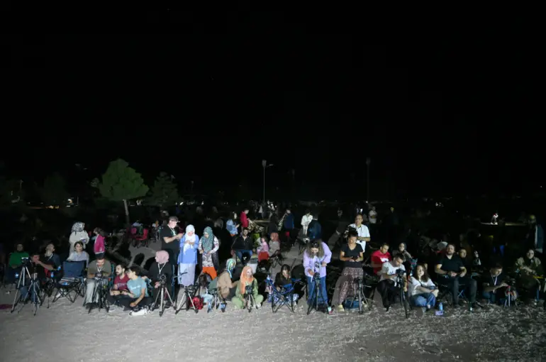 “Perseid Göktaşı Yağmuru” Kent Ormanı’nda İzlendi