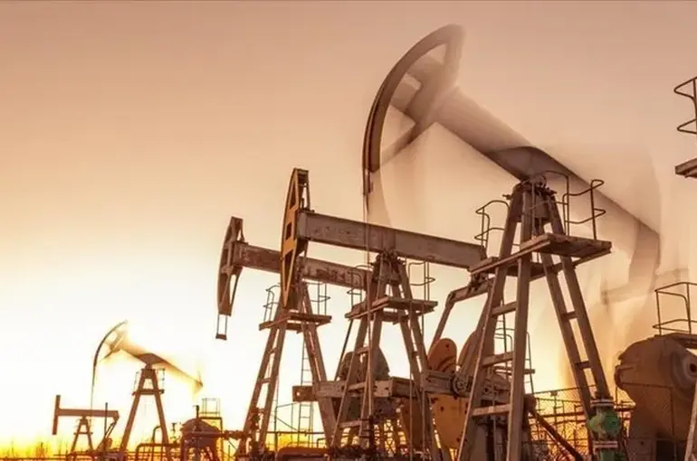 Petrol Fiyatlarında Sert Yükseliş! Brent 107 Doları Aştı, Motorin 100 TL'ye Yaklaşıyor