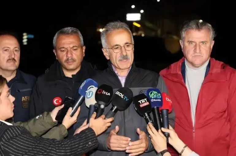 Rize’de Sel ve Heyelan Sonrası Bakanlardan Açıklama!