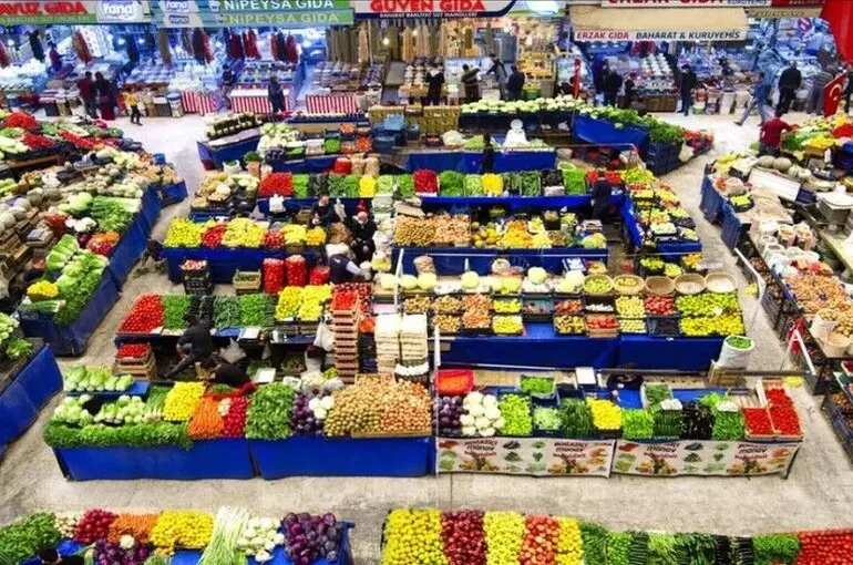 Sebze ve meyve fiyatlarını düşürecek Hal Yasası’nda sona gelindi
