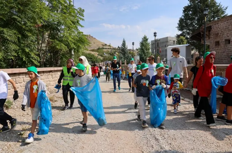 Selçuklu Belediyesinden ‘Dünya Temizlik Günü’nde Anlamlı Etkinlik!