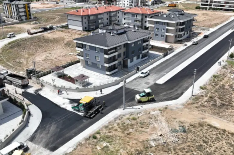 Selçuklu'da asfalt sezonu yoğun tempoda devam ediyor