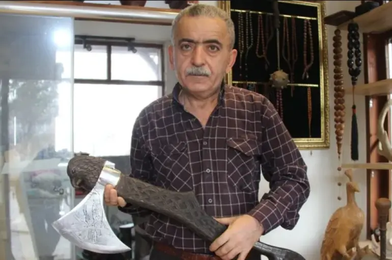 Sivas’ta 35 Yıllık Emek: Ahşap ve Çelik Sanatıyla Dünyaya Açıldı!