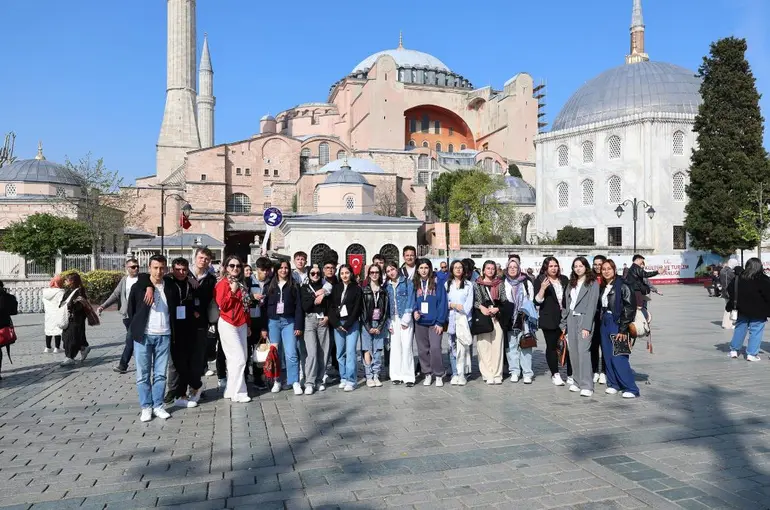 Tarihi İstanbul Gezileri Konyalı Gençlerin Hayatında İz Bırakıyor!