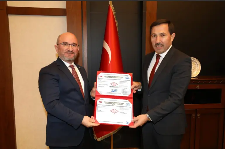 TSE’DEN KARATAY BELEDİYESİ’NE “VATANDAŞ MEMNUNİYETİ YÖNETİM SİSTEMİ BELGESİ”