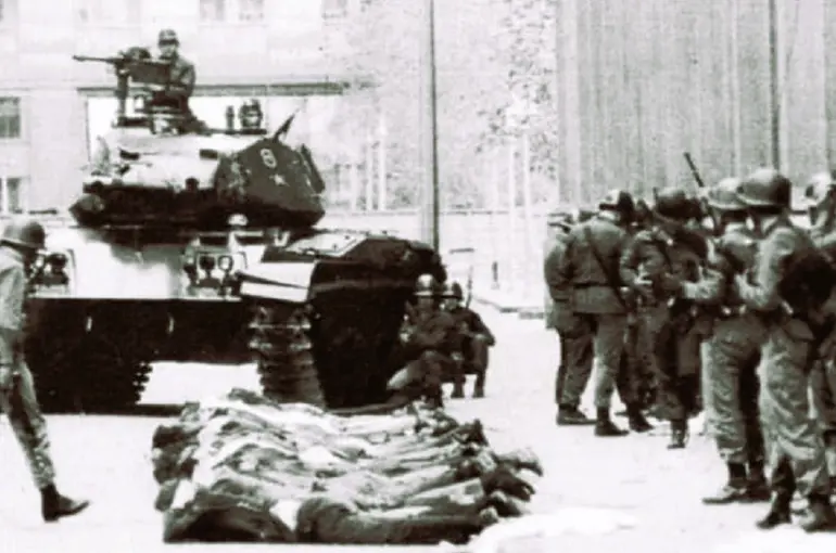 Türkiye’de Demokrasinin Kara Lekesi! 12 Eylül Darbesi!