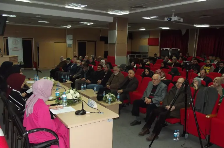 TYB Konya Şubesinde “Mevlânâ, Yunus Emre ve Mehmet Akif Bize ne Söylediler?” konulu panel yapıldı