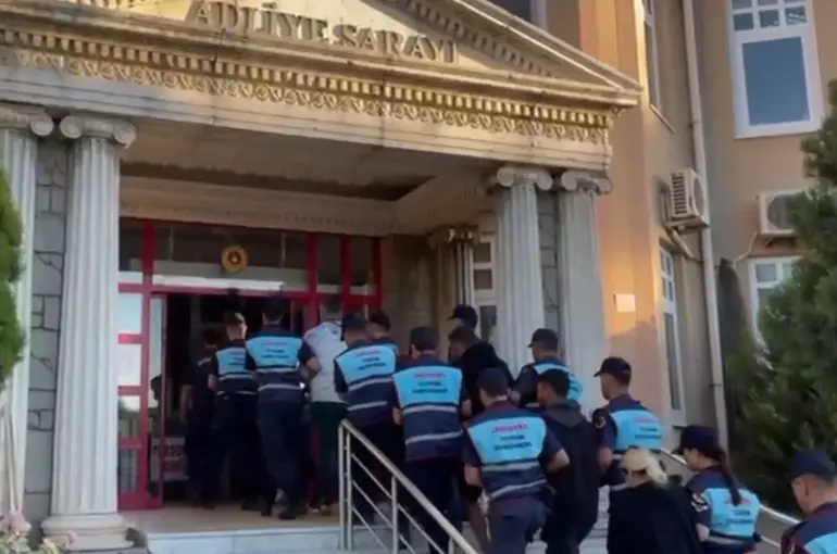 Ülke Genelinde “KALKAN-33” Operasyonu!115 Göçmen Kaçakçılığı Organizatörü Yakalandı!