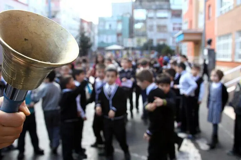 Ülke genelinde Okullar bugün açılıyor