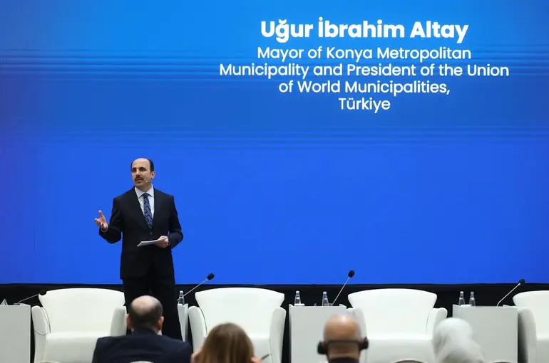 "Uluslararası Aile Forumu"nda Aile Dostu Şehirler Vizyonu Anlatıldı