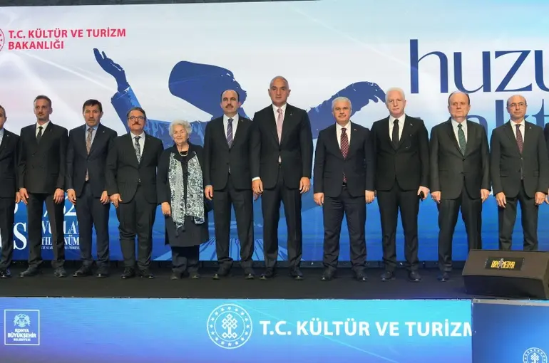 Vali Akın: “Mazlum Coğrafyaların Dua ve Umudu Konya’dan Yükseliyor”