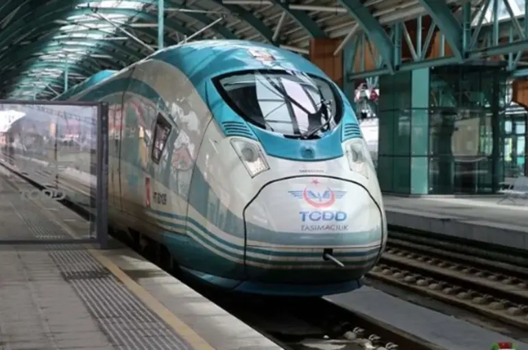 Yüksek Hızlı tren bilet fiyatlarına zam yapıldı