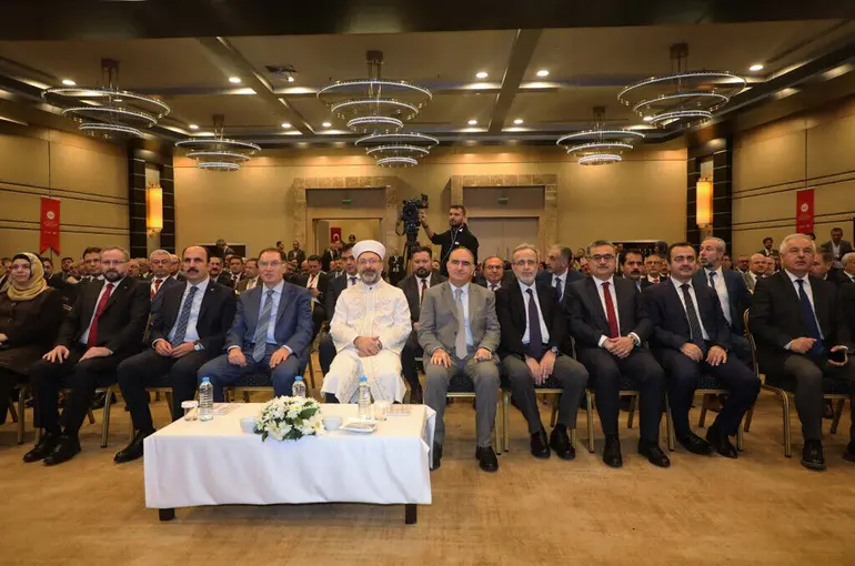 Yurt Dışı Din Hizmetleri Konferansı Konya'da başladı