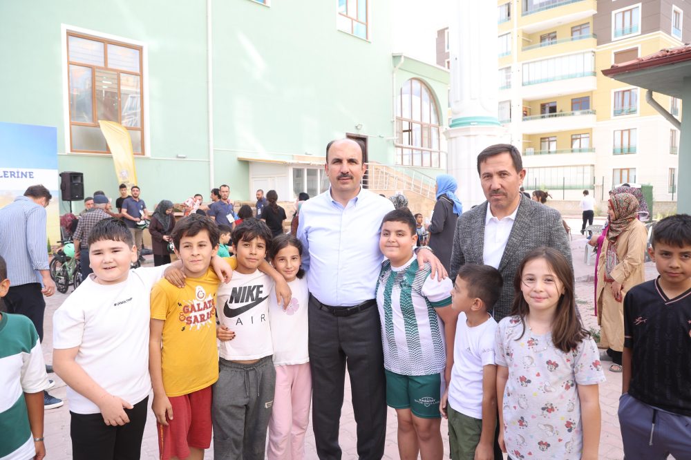 güle oynaya cami.jpg