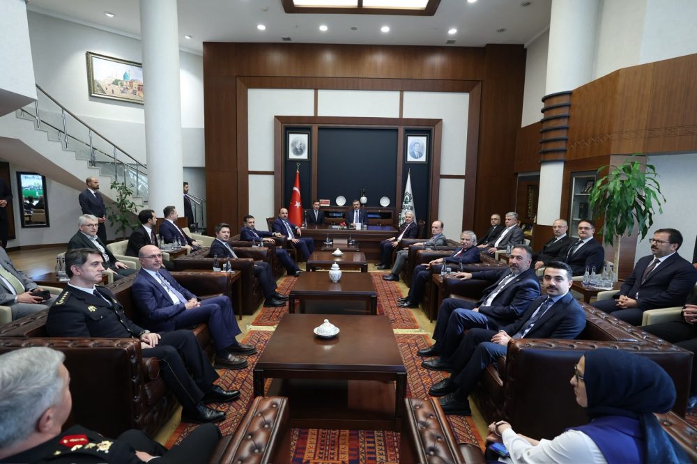 İÇİŞLERİ BAKANI MUSTAFA ÇİFTÇİ KARATAY BELEDİYESİ’Nİ ZİYARET ETTİ (2).jpeg