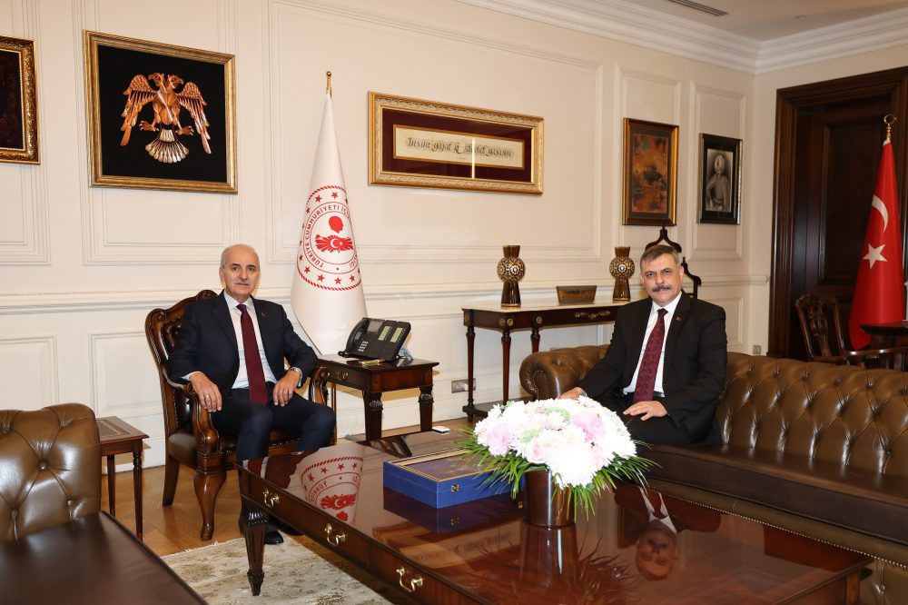 kurtulmuşşş.jpeg