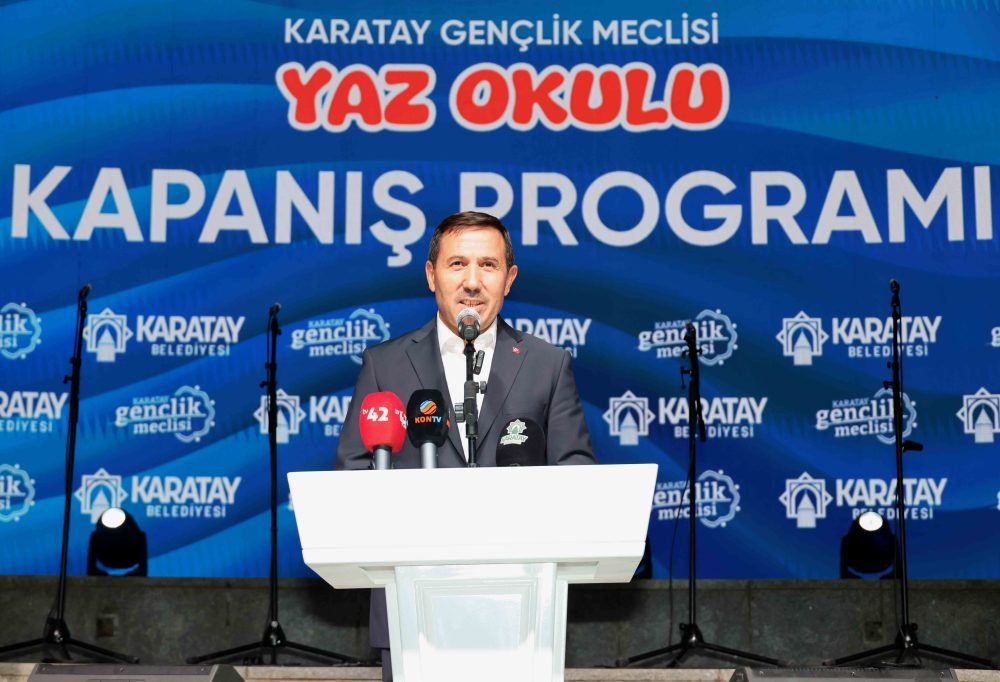 GENÇLİK MECLİSİ YAZ OKULU COŞKULU KAPANIŞ PROGRAMIYLA SONA ERDİ (3).JPG
