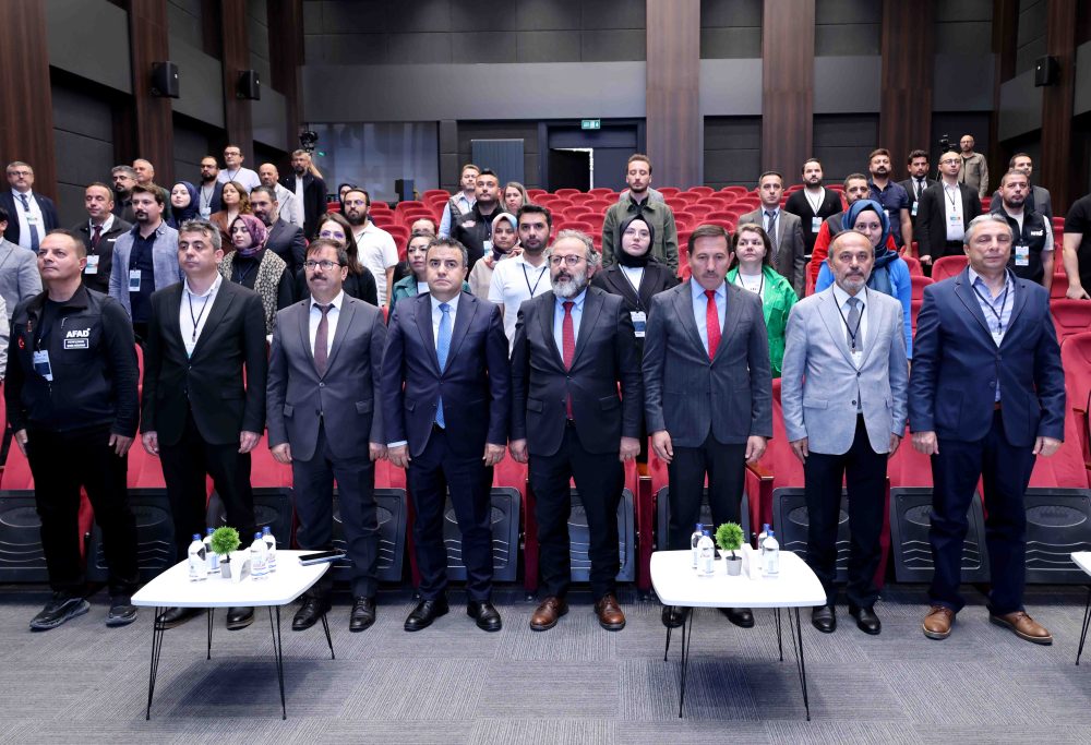 DİRENÇLİ KENTLER UYGULAMA MODELİ GELİŞTİRME ÇALIŞTAYI KARATAY BELEDİYESİ EV SAHİPLİĞİNDE GERÇEKLEŞTİRİLDİ (1).JPG
